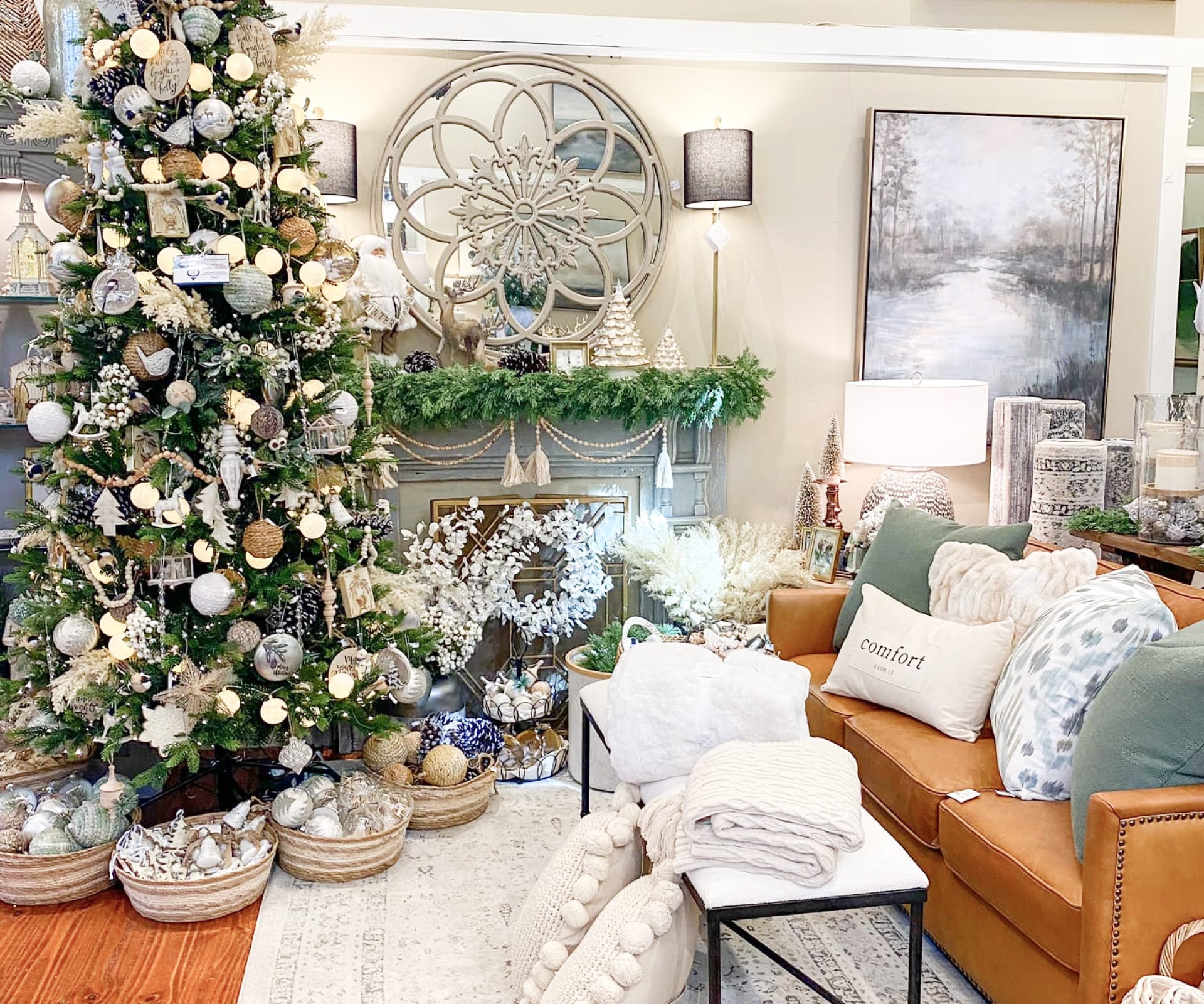 A Christmas-themed southern-rustic living room